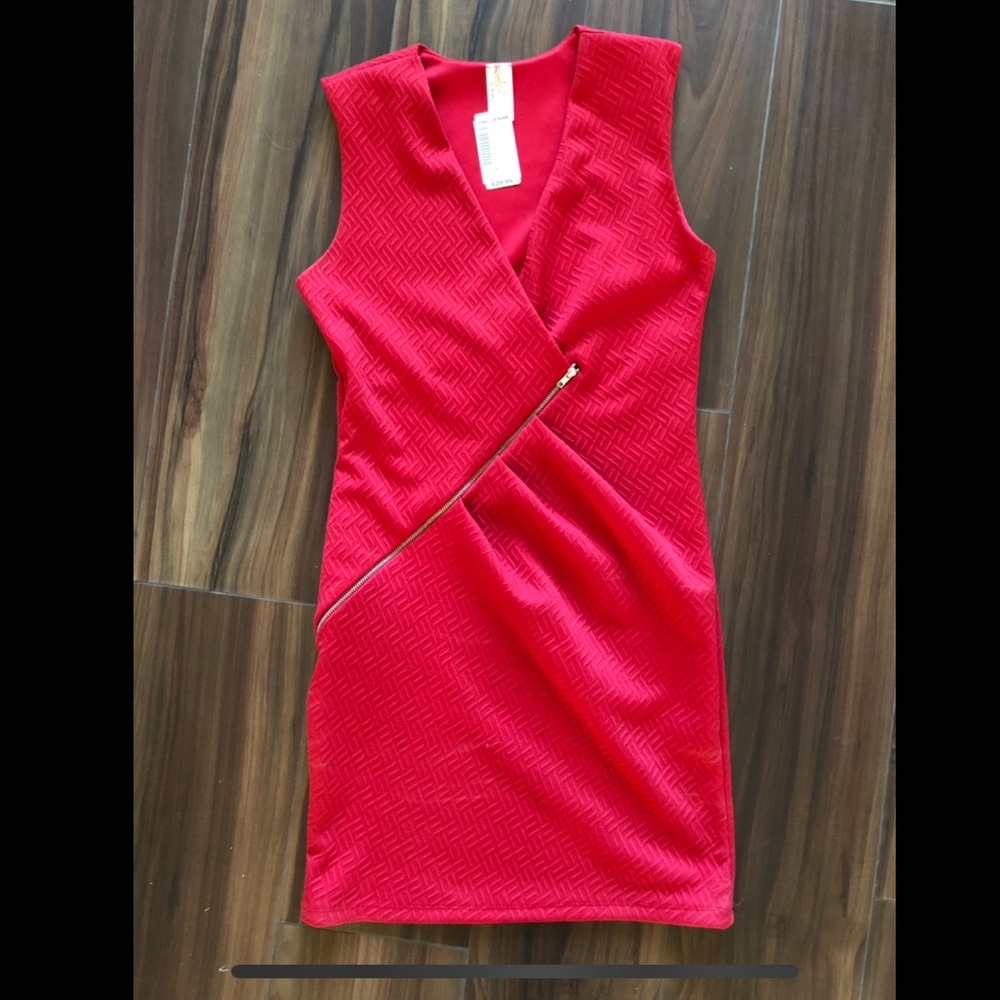 🌹Red Dress🌹 - Picture 2 of 5